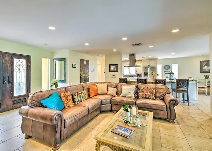 Ferienhaus Snowbirds! Group Getaway W/ Hot Tub In