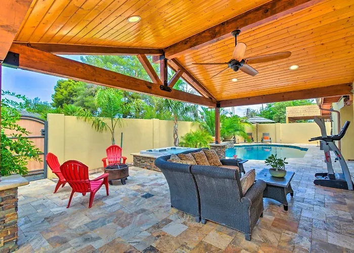 Ferienhaus Snowbirds! Group Getaway W/ Hot Tub In *