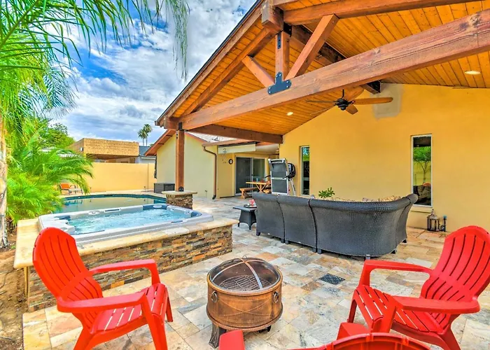 Ferienhaus Snowbirds! Group Getaway W/ Hot Tub In *